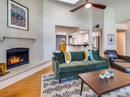 305 Westover Dr, Euless, TX, 76039-2081 | Card Image