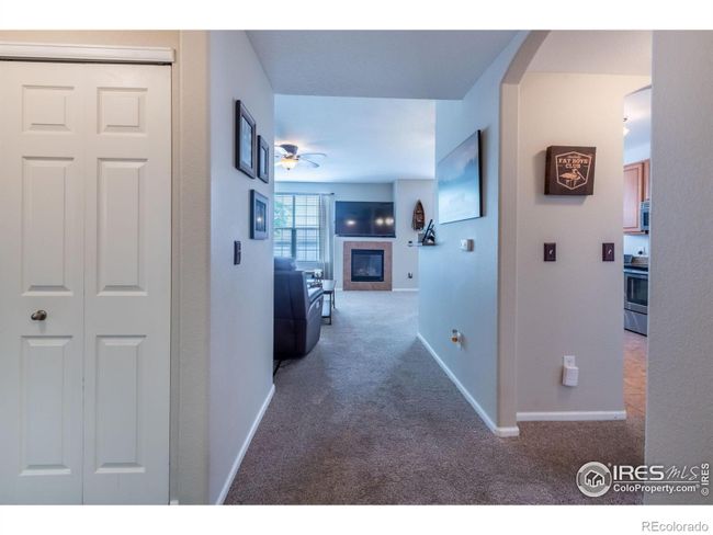 Front Entry Way Into Condo | Image 7