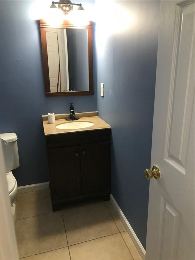 59 Woodlake Dr, Condo with 3 bedrooms, 2 bathrooms and 2 parking in Middletown NY | Image 12