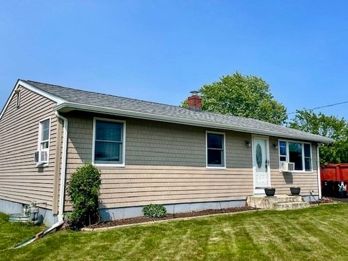 418 Kenneth Ave, Somerset, MA, 02725-1007 | Card Image