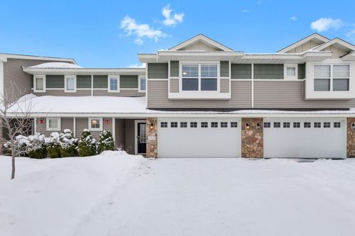 7225 Bay Dr, Lino Lakes, MN, 55038-4689 | Card Image