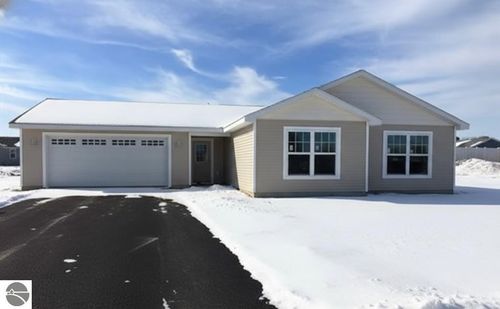 1812 Robin Dr, Traverse City, MI, 49685-9733 | Card Image