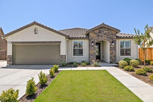 9101 Willow Terrace Dr, Shafter, CA, 93263-9473 | Card Image