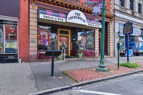 209 Main St, Brookville, PA, 15825-0833 | Card Image