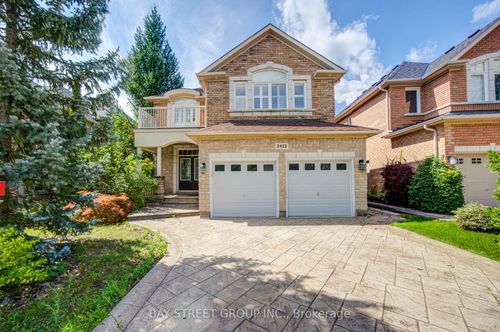 2422 Hertfordshire Way, Oakville, ON, L6H7M8 | Card Image