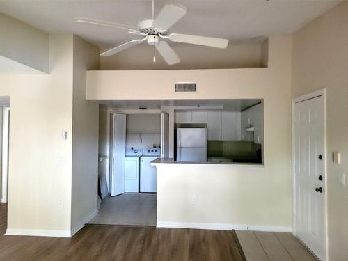 324-4195 N Haverhill Rd, West Palm Beach, FL, 33417-8322 | Card Image