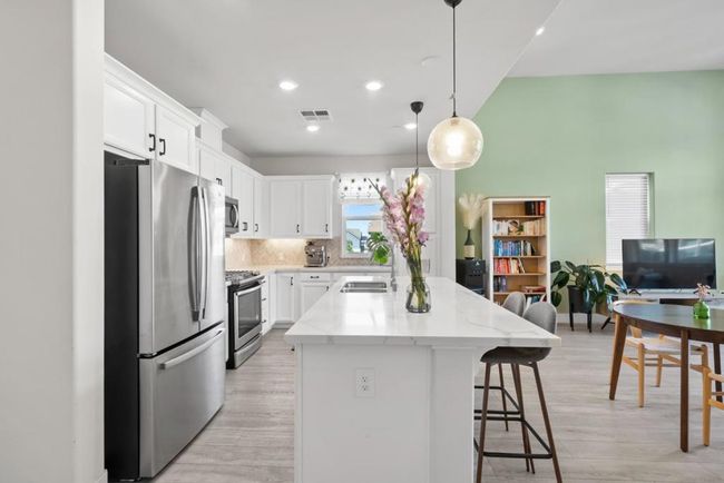 183 Dora Falls Ter, Condo with 2 bedrooms, 2 bathrooms and 1 parking in Fremont CA | Image 16