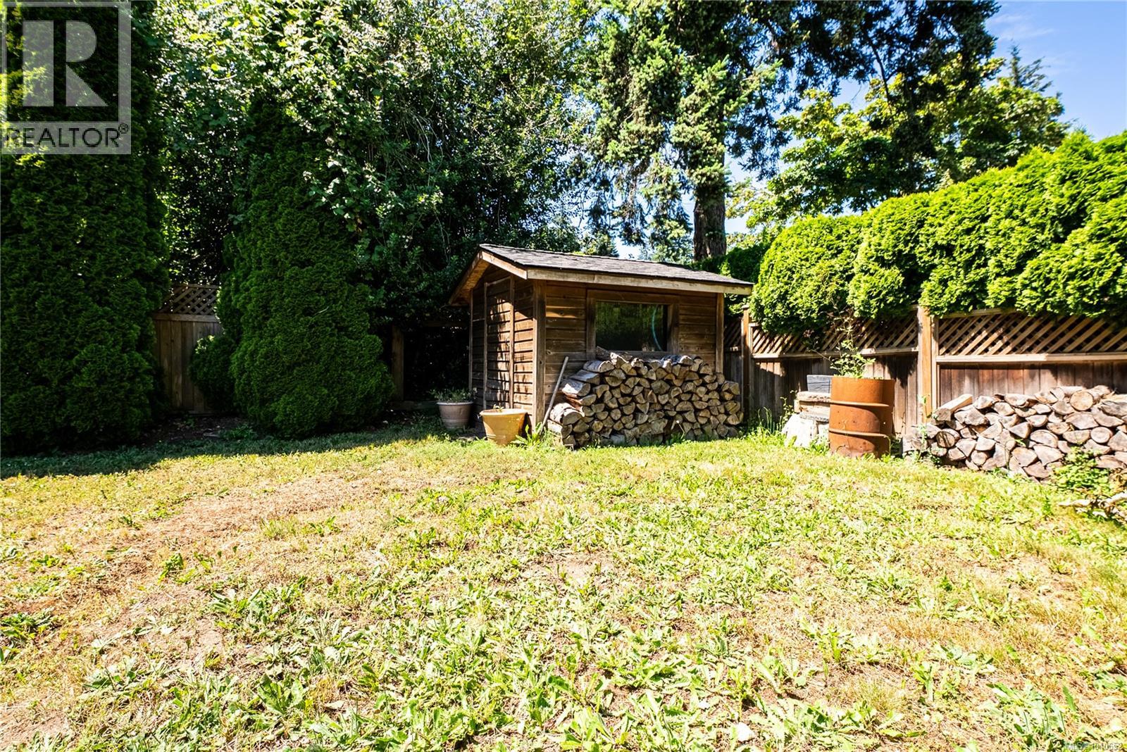 Residential in Central Saanich 4