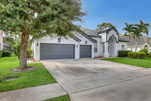15818 Glen Willow Ln, Wellington, FL, 33414-6372 | Card Image