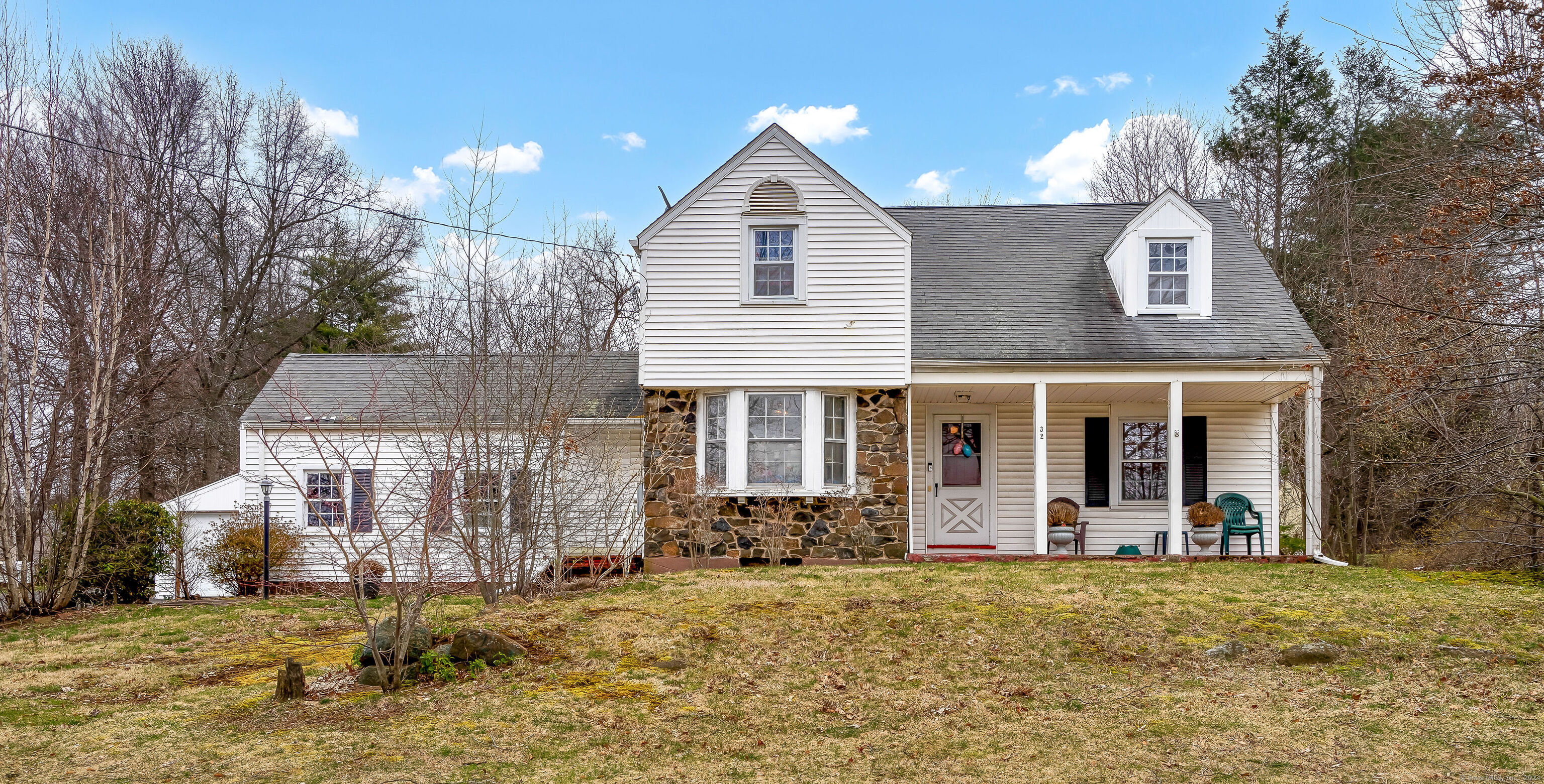 Maple Hill Ave, Newington, CT 06111