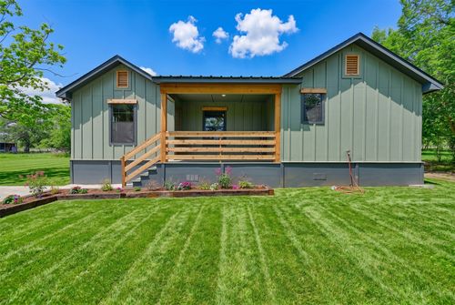 700 Rice St, Rockdale, TX, 76567-2335 | Card Image