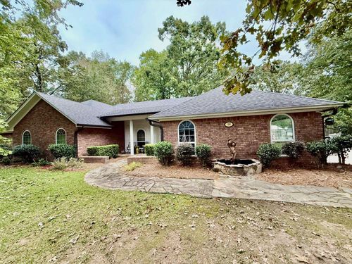 100 Lakewood Ct, Crossett, AR, 71635-3922 | Card Image