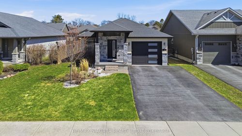 9 Granite Dr, Belleville, ON, K8P0C6 | Card Image