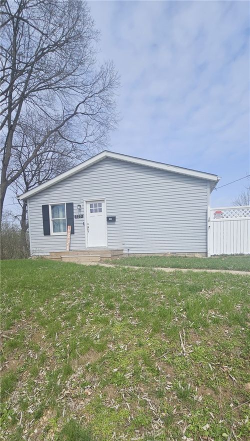 725 W Franklin St, Troy, OH, 45373-2921 | Card Image