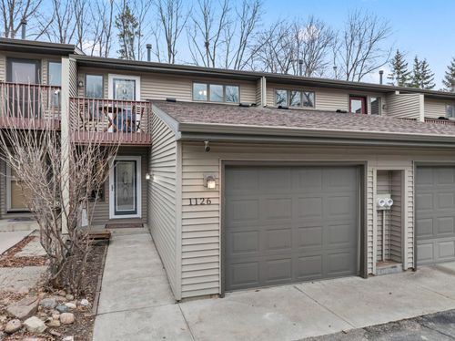 1126 Highland Ave, Northfield, MN, 55057-1332 | Card Image