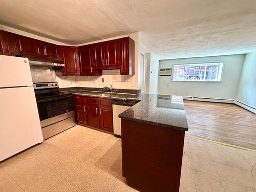 18-15 Staples Ave, Everett, MA, 02149-2247 | Card Image