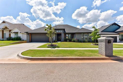 320 Maybury Drive, Norman, OK, 73069 | Card Image