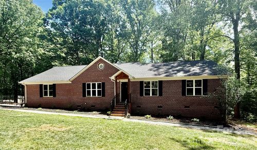 636 Wilderness Trl, Denver, NC, 28037-6528 | Card Image