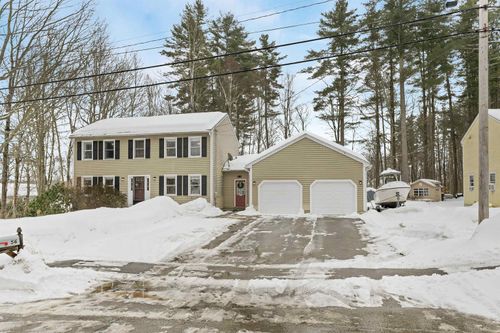 56 2nd St, Concord, NH, 03301-4739 | Card Image