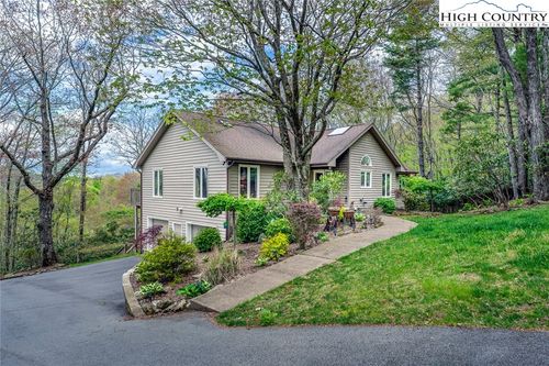 184 Sorrento Forest Dr, Blowing Rock, NC, 28605-9410 | Card Image