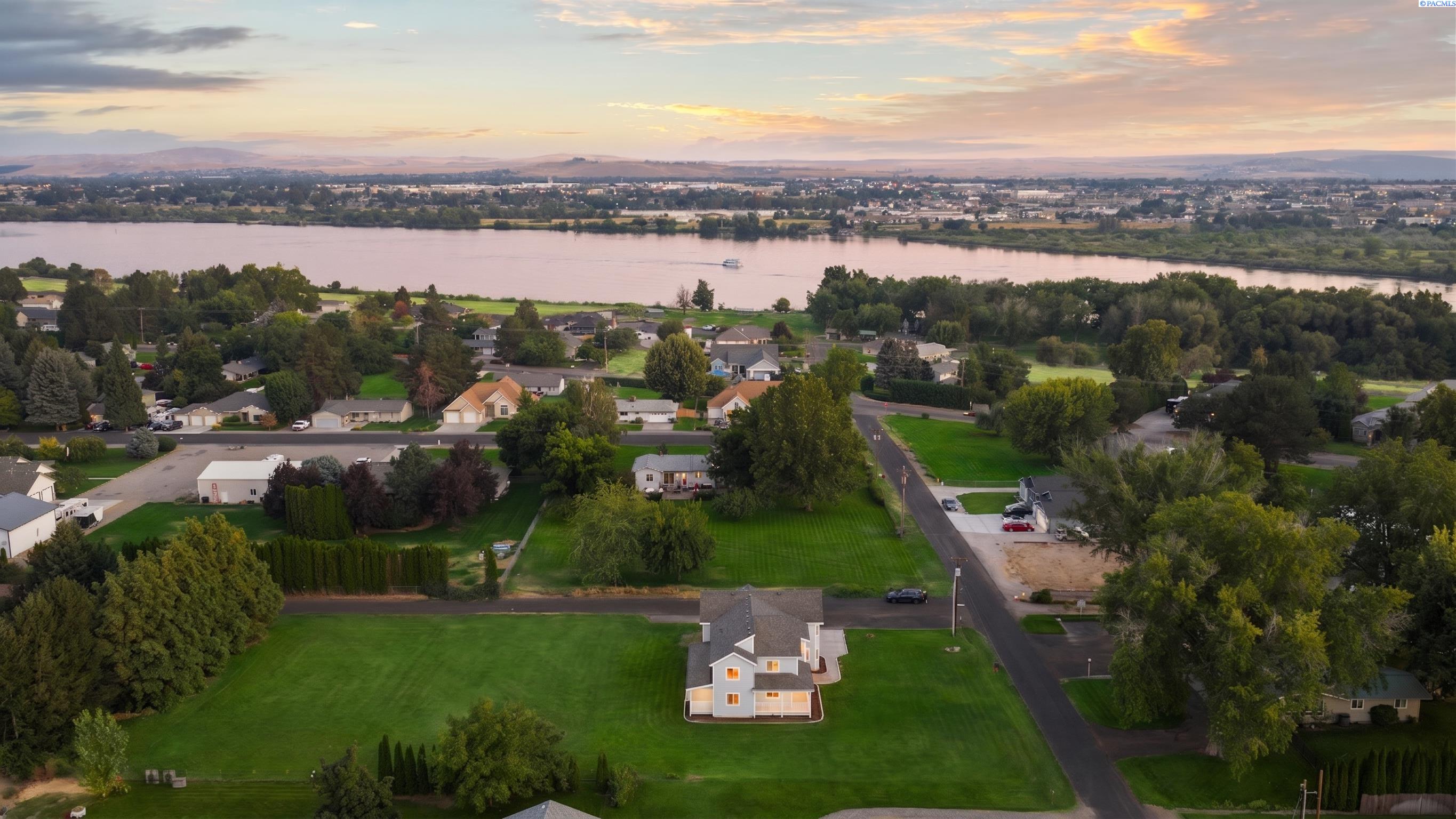 Residential in Pasco 5