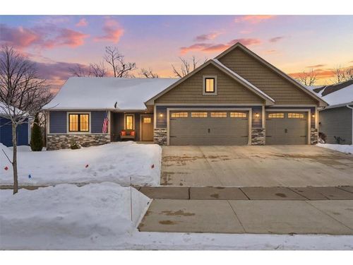 265 Vista Cir, River Falls, WI, 54022-7519 | Card Image