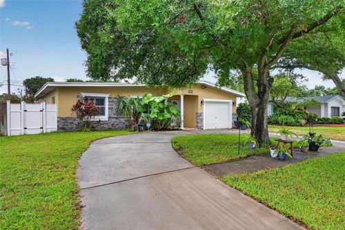 12496 136th Ln, Largo, FL, 33774-3101 | Card Image