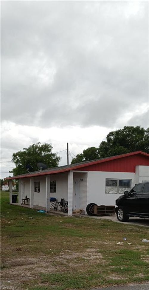 428 Avenue F Nw, Moore Haven, FL, 33471-2724 | Card Image