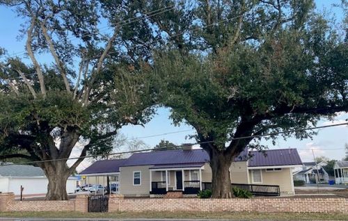 103 Ridgefield Rd, Thibodaux, LA, 70301-2719 | Card Image