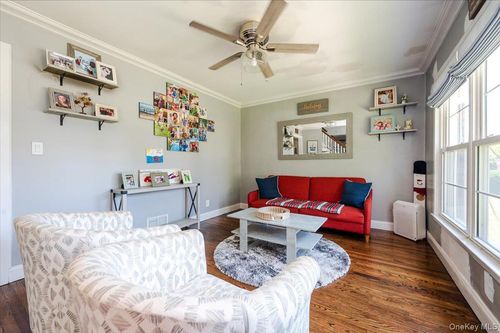 1139 Webber Ave, South Hempstead, NY, 11550-8025 | Card Image