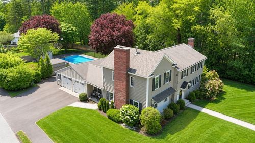 35 Marlyn Rd, Medfield, MA, 02052-1105 | Card Image