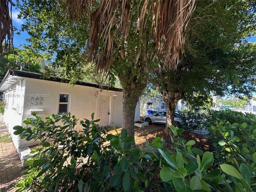 1-563 Ne 65th St, Miami, FL, 33138-6135 | Card Image