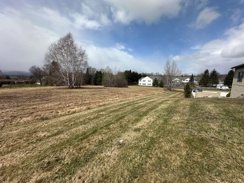 10 General Wing Road, Rutland City, VT, 05701 | Card Image