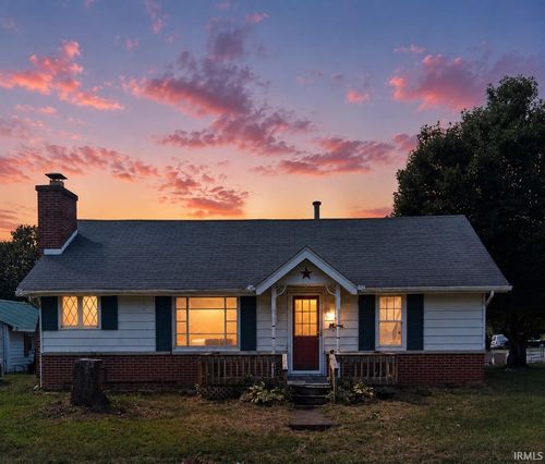 220 12th St, Bloomfield, IN, 47424-8726 | Card Image