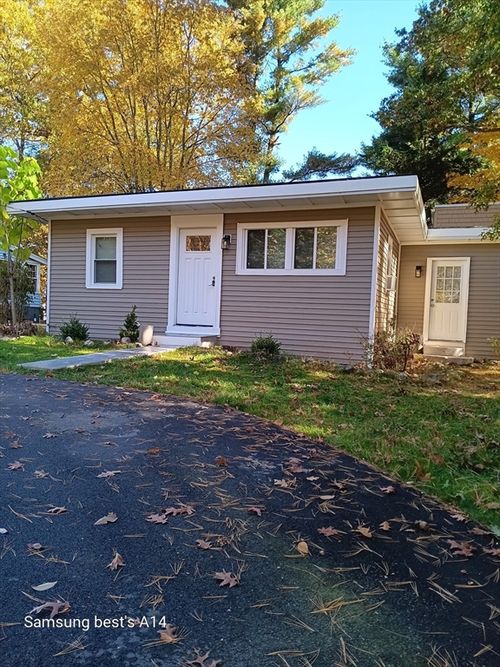 73 Laurie Ave, Abington, MA, 02351-2130 | Card Image