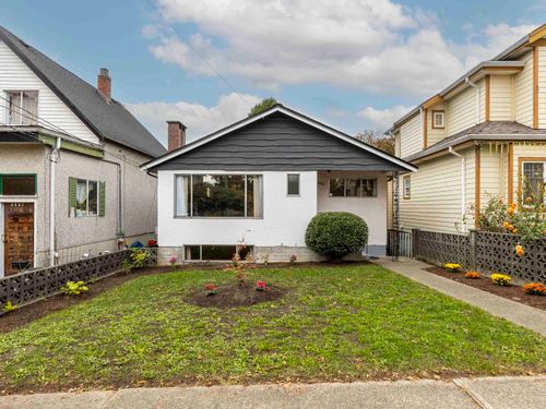 4941 Spencer St, Vancouver, BC, V5R3Z9 | Card Image
