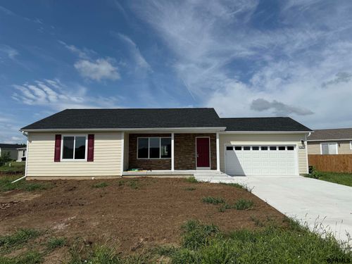 903 Sunridge Dr, Beatrice, NE, 68310 | Card Image