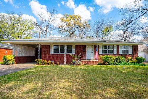 820 Ash St, Conway, AR, 72034-5239 | Card Image