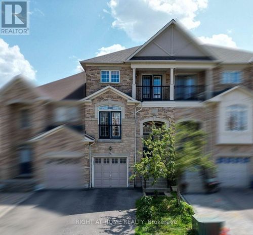 11 Littleriver Court, Vaughan (Patterson), ON, L6A0K4 | Card Image
