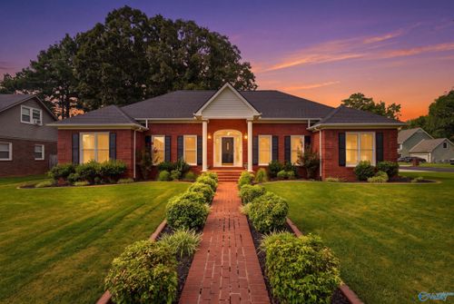 2302 Cumberland Pl Sw, Decatur, AL, 35603-2615 | Card Image