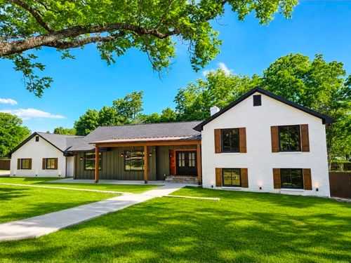 1 River Hills Dr, Denison, TX, 75020-8222 | Card Image