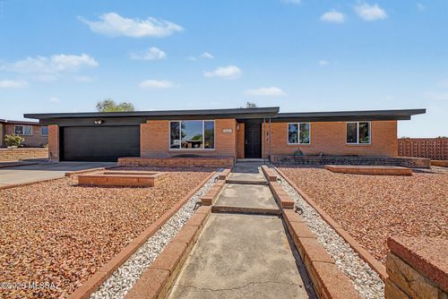 7652 E Logan Pl, Tucson, AZ, 85730-3425 | Card Image