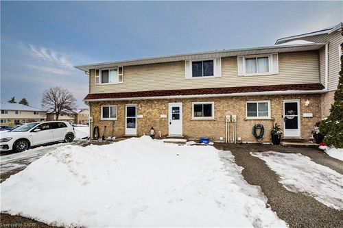4-1051 Nellis St, Woodstock, ON, N4S8P2 | Card Image