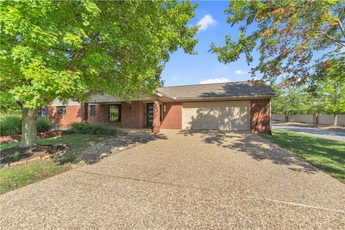 8 W Prairie Dunes Ct, Rogers, AR, 72758-9505 | Card Image