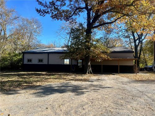 2175 Old Police Park Rd, Saint Joseph, IL, 61873-8831 | Card Image