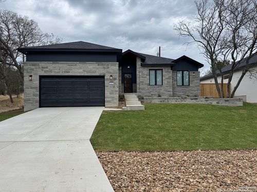 8221 Old Austin Rd, Selma, TX, 78154-3470 | Card Image