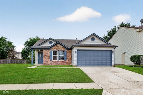 2203 Summerfield Dr, Plainfield, IN, 46168-4746 | Card Image