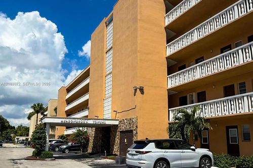 504-301 Ne 14th Ave, Hallandale Beach, FL, 33009-7437 | Card Image