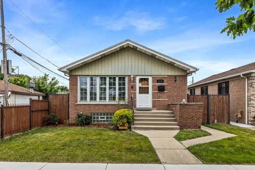 5710 W 58th St, Chicago, IL, 60638-3720 | Card Image