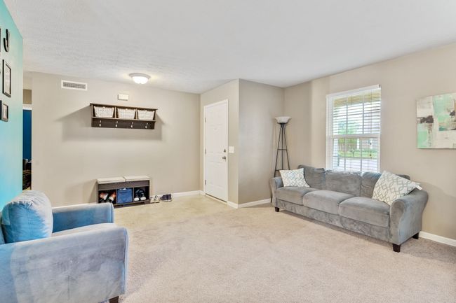 5791 W Commonview Dr, House other with 5 bedrooms, 3 bathrooms and null parking in Mccordsville IN | Image 5